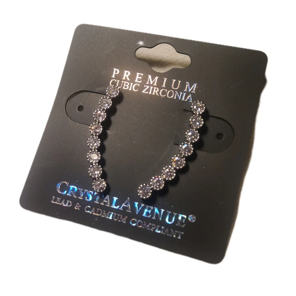Women's Cubic Zirconia Climbing Earrings - Picture 10 of 16